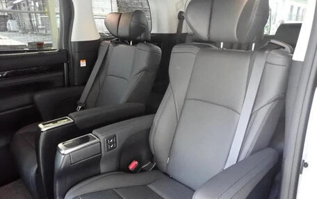 Toyota Alphard III, 2021 год, 4 200 000 рублей, 21 фотография