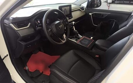 Toyota RAV4, 2022 год, 1 997 010 рублей, 9 фотография