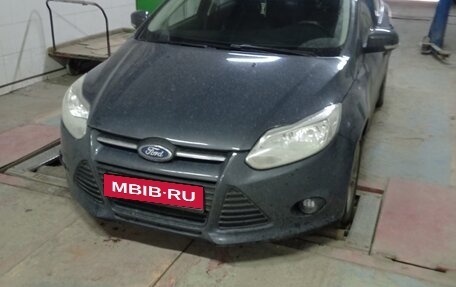 Ford Focus III, 2013 год, 650 000 рублей, 2 фотография