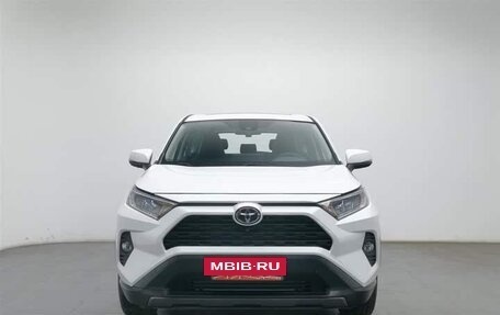 Toyota RAV4, 2021 год, 1 965 010 рублей, 4 фотография