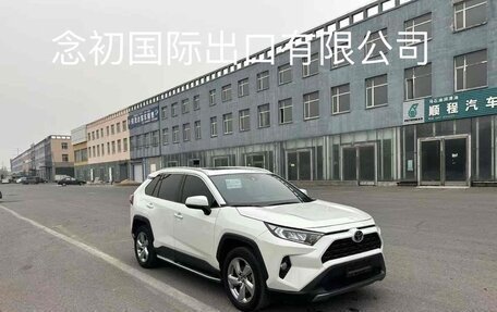 Toyota RAV4, 2021 год, 2 925 010 рублей, 3 фотография