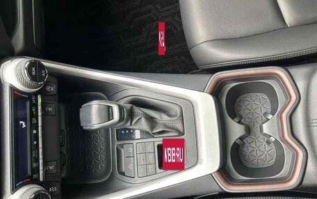 Toyota RAV4, 2021 год, 2 925 010 рублей, 8 фотография
