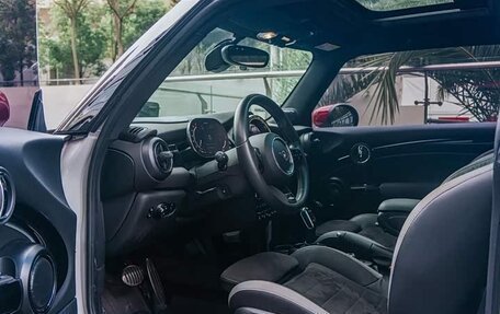MINI Hatch, 2022 год, 3 736 000 рублей, 8 фотография