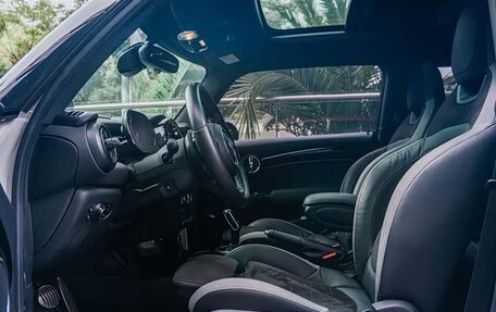 MINI Hatch, 2022 год, 3 736 000 рублей, 10 фотография