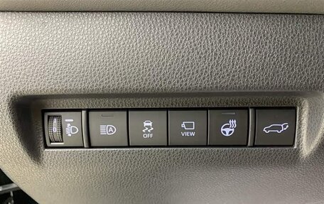 Toyota Harrier, 2022 год, 3 880 030 рублей, 28 фотография
