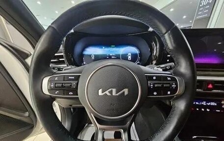 KIA K5, 2022 год, 2 000 001 рублей, 13 фотография