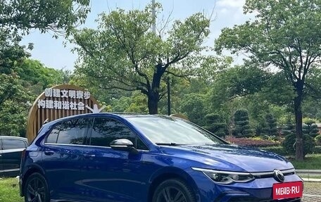 Volkswagen Golf VIII, 2021 год, 1 820 000 рублей, 3 фотография