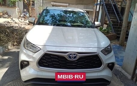 Toyota Highlander, 2021 год, 3 025 010 рублей, 4 фотография