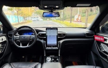 Ford Explorer VI, 2022 год, 3 640 000 рублей, 6 фотография