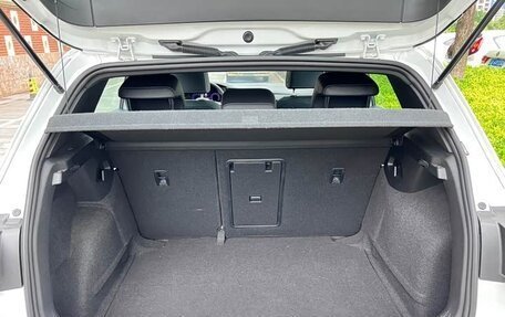 Volkswagen Golf VIII, 2022 год, 1 980 000 рублей, 12 фотография
