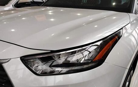 Toyota Highlander, 2022 год, 3 410 010 рублей, 12 фотография