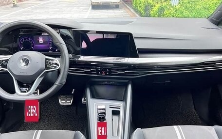 Volkswagen Golf VIII, 2022 год, 1 980 000 рублей, 5 фотография