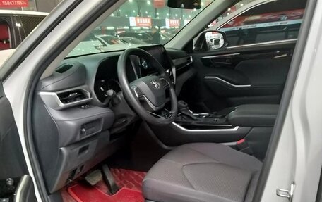 Toyota Highlander, 2022 год, 3 410 010 рублей, 14 фотография