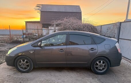Toyota Prius, 2008 год, 800 000 рублей, 5 фотография