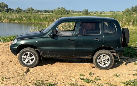 Chevrolet Niva I рестайлинг, 2004 год, 390 000 рублей, 4 фотография