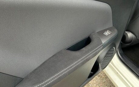 Toyota Prius IV XW50, 2022 год, 1 720 001 рублей, 19 фотография