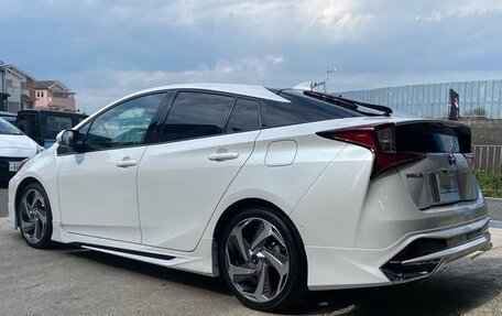Toyota Prius IV XW50, 2022 год, 1 550 001 рублей, 8 фотография