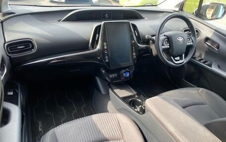 Toyota Prius IV XW50, 2022 год, 1 550 001 рублей, 18 фотография
