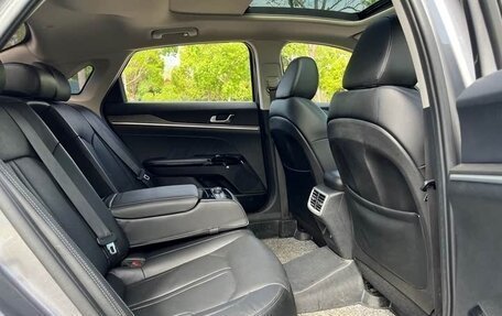 KIA K5, 2020 год, 2 015 000 рублей, 20 фотография