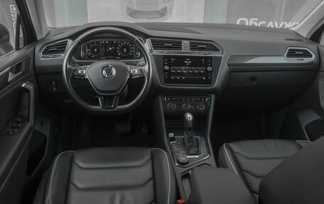 Volkswagen Tiguan II, 2020 год, 2 999 000 рублей, 6 фотография