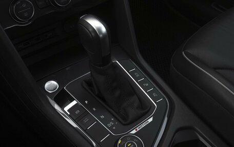 Volkswagen Tiguan II, 2020 год, 2 999 000 рублей, 12 фотография