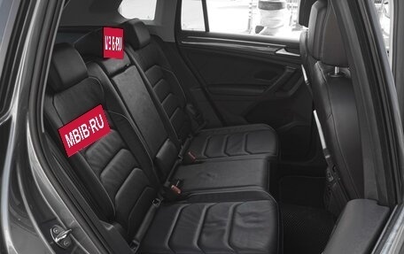Volkswagen Tiguan II, 2020 год, 2 999 000 рублей, 7 фотография