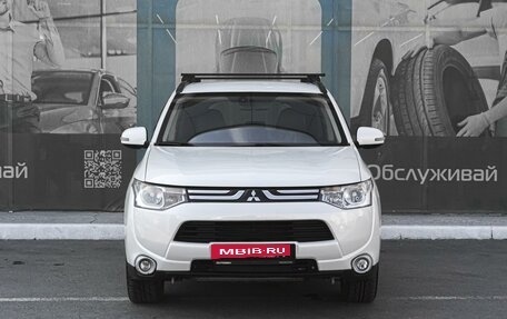 Mitsubishi Outlander III рестайлинг 3, 2013 год, 1 929 000 рублей, 3 фотография