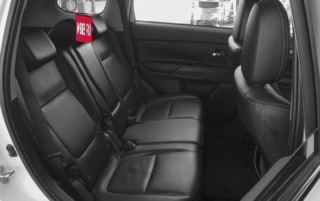 Mitsubishi Outlander III рестайлинг 3, 2013 год, 1 929 000 рублей, 7 фотография