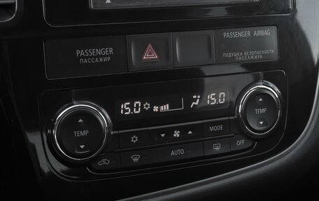 Mitsubishi Outlander III рестайлинг 3, 2013 год, 1 929 000 рублей, 12 фотография