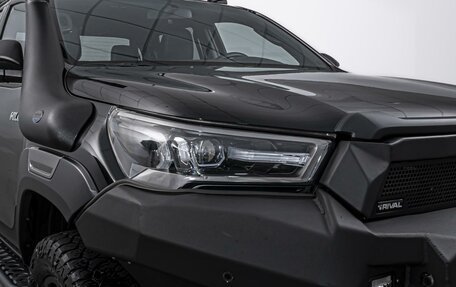 Toyota Hilux VIII, 2021 год, 5 889 000 рублей, 6 фотография