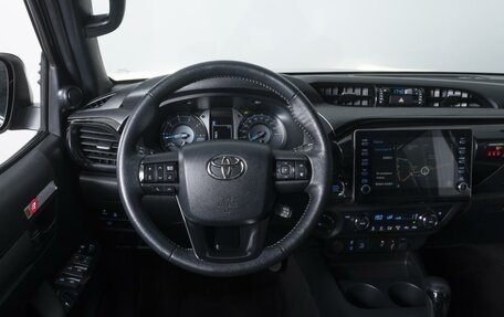 Toyota Hilux VIII, 2021 год, 5 889 000 рублей, 20 фотография