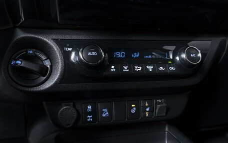 Toyota Hilux VIII, 2021 год, 5 889 000 рублей, 29 фотография