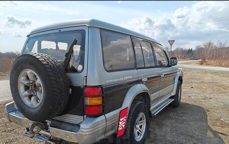 Mitsubishi Pajero III рестайлинг, 1995 год, 1 000 000 рублей, 3 фотография