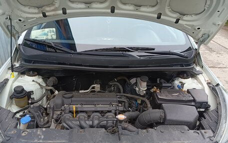 Hyundai Solaris II рестайлинг, 2011 год, 670 000 рублей, 7 фотография