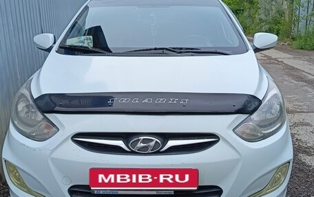 Hyundai Solaris II рестайлинг, 2011 год, 670 000 рублей, 2 фотография