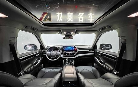 Toyota Highlander, 2022 год, 3 790 000 рублей, 9 фотография
