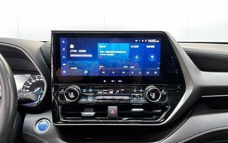 Toyota Highlander, 2022 год, 3 790 000 рублей, 12 фотография