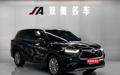 Toyota Highlander, 2022 год, 3 790 000 рублей, 6 фотография