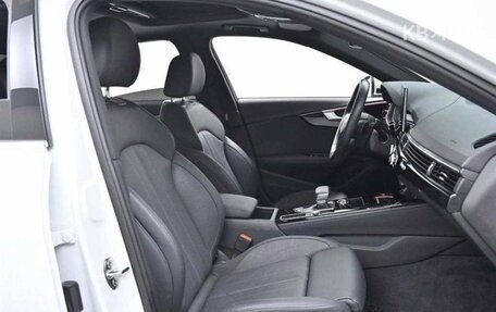 Audi A4, 2021 год, 3 602 010 рублей, 10 фотография