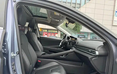 Hyundai Elantra, 2022 год, 1 240 690 рублей, 8 фотография
