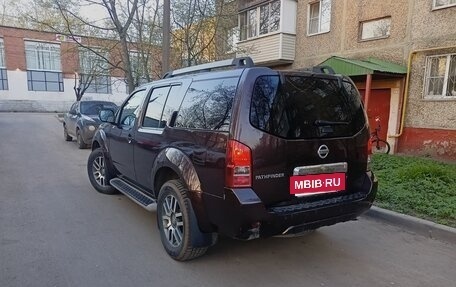Nissan Pathfinder, 2010 год, 1 240 000 рублей, 6 фотография