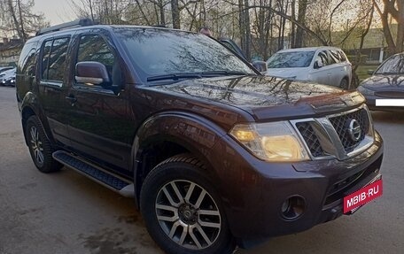 Nissan Pathfinder, 2010 год, 1 240 000 рублей, 15 фотография