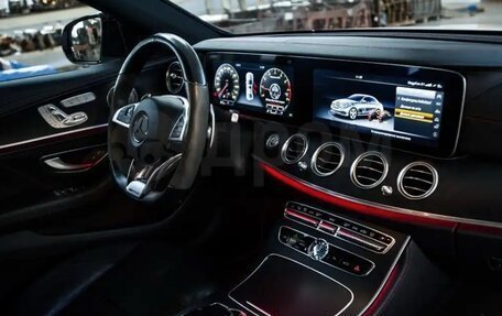 Mercedes-Benz E-Класс AMG, 2016 год, 5 400 000 рублей, 12 фотография