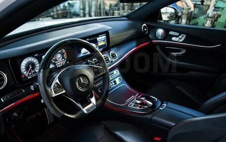 Mercedes-Benz E-Класс AMG, 2016 год, 5 400 000 рублей, 13 фотография