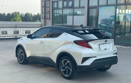 Toyota C-HR I рестайлинг, 2021 год, 1 899 055 рублей, 7 фотография