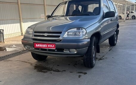 Chevrolet Niva I рестайлинг, 2006 год, 370 000 рублей, 1 фотография