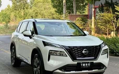 Nissan X-Trail, 2023 год, 2 680 000 рублей, 3 фотография