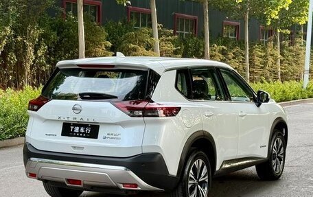 Nissan X-Trail, 2023 год, 2 680 000 рублей, 5 фотография