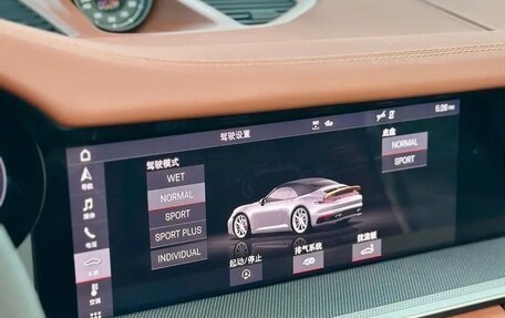 Porsche 911, 2022 год, 9 950 000 рублей, 14 фотография
