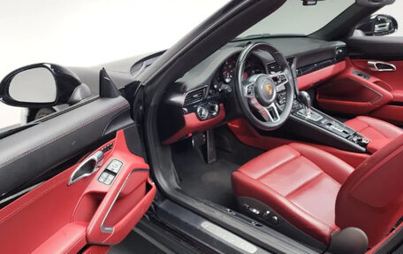 Porsche 911, 2018 год, 8 фотография